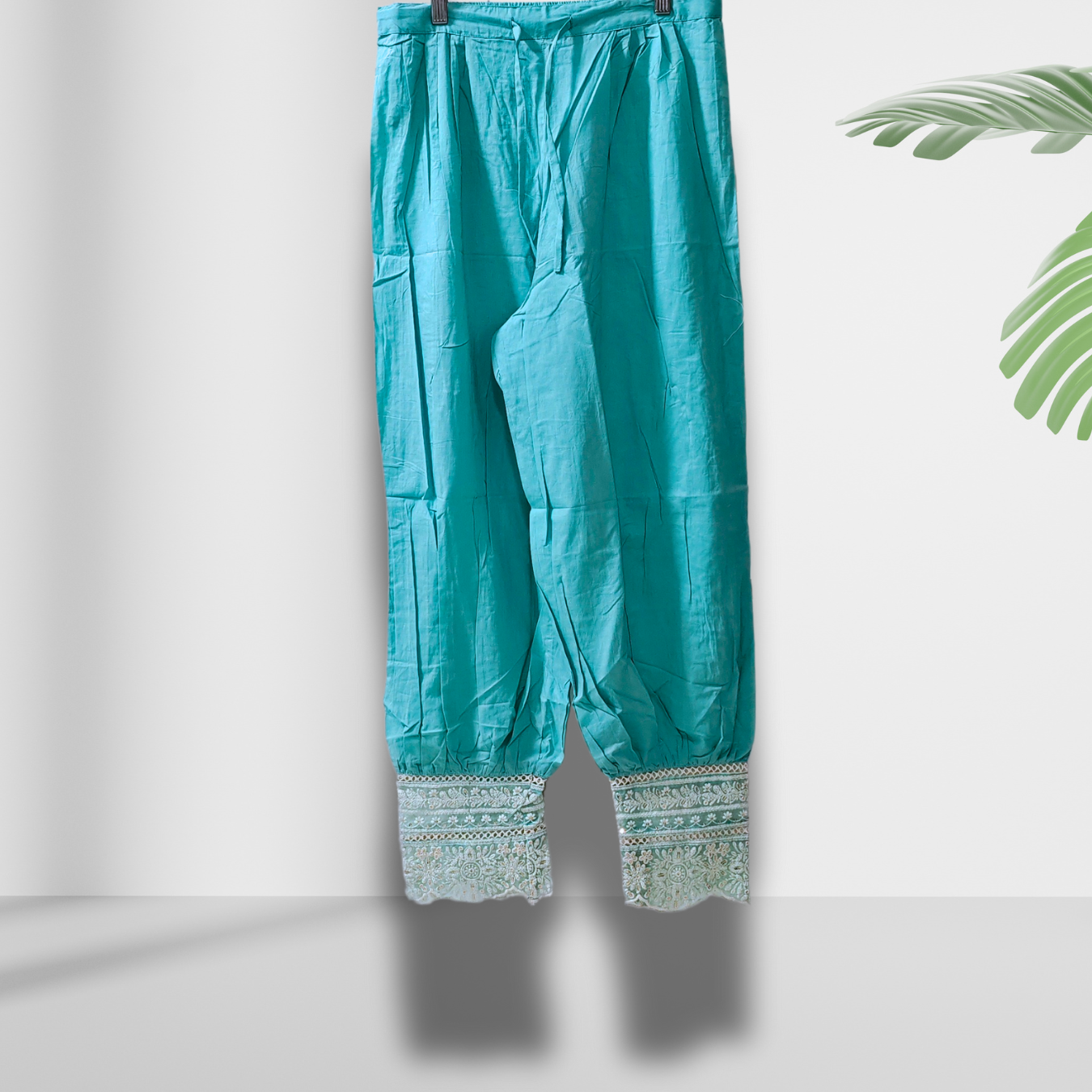 Tranquil Turquoise - ऐतिहासिक | Aitihasik™